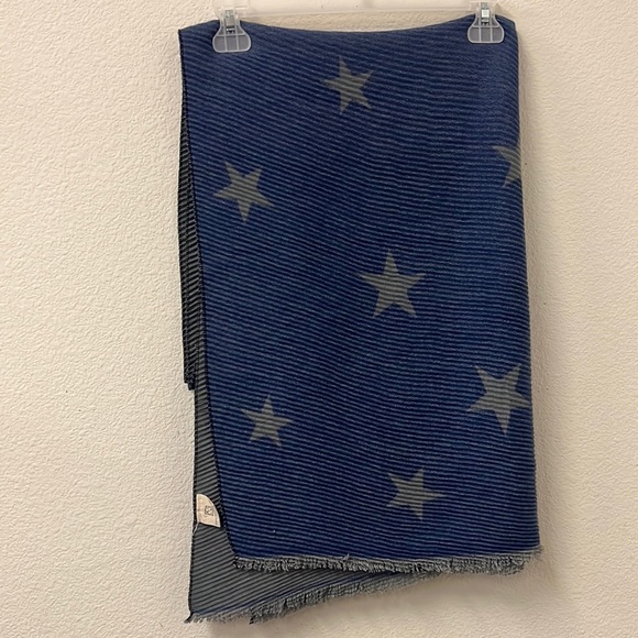 Pretty Persuasions Accessories - Pretty Persuasions Knit Star Long Scarf